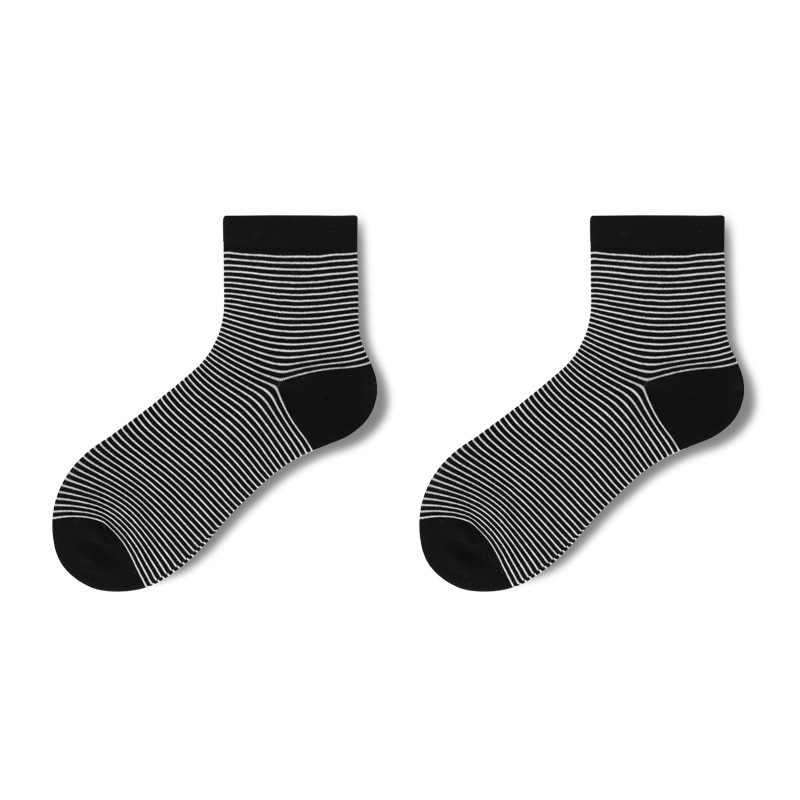 Glad Xvan 3 Pairs Letters Stripes Sports Personality Minimalist Black Crew Socks